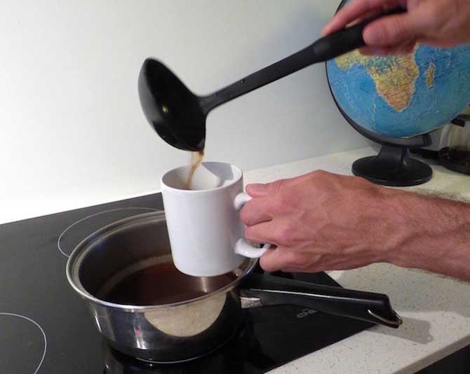 Подробно о том, как варить кофе в кастрюле и ковшике (турке)