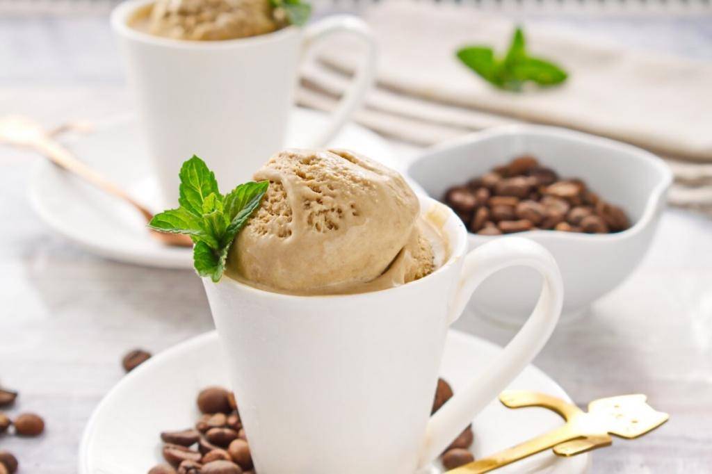 Как называется кофе с мороженым?