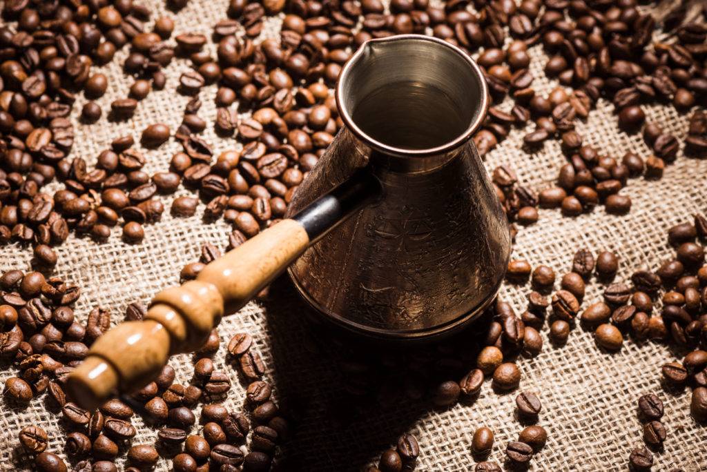 Как приготовить кофе в турке