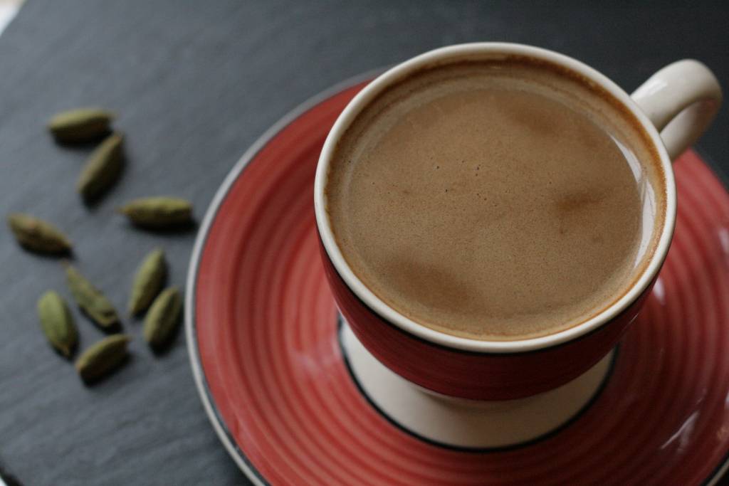 Как варить зеленый кофе правильно в турке, френч-прессе, с кардамоном и пряностями