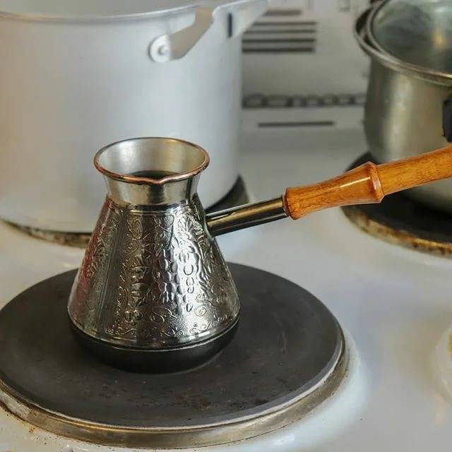 Как приготовить вкусный кофе в турке, кофемашине, без турки и кофеварки