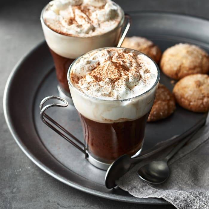 Сироп для кофе (карамельный, ореховый, ванильный): как добавлять, сколько, рецепты
