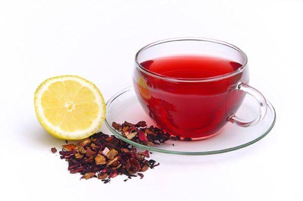 Как чай каркаде влияет на артериальное давление — повышает или понижает его, полезные свойства и как заваривать?
