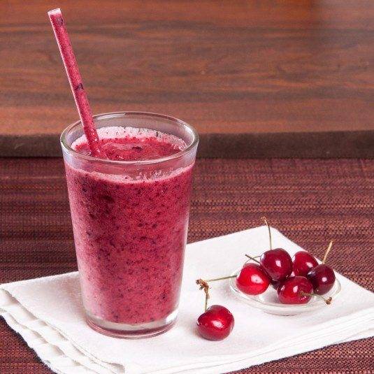 Рецепты смузи с ягодами вишни – полезное и вкусное лакомство