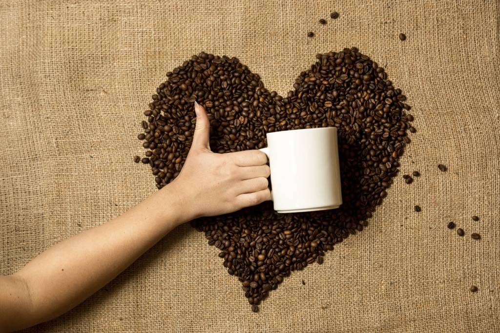 Кофе и чай: как влияют на сердце, в чем польза и вред?