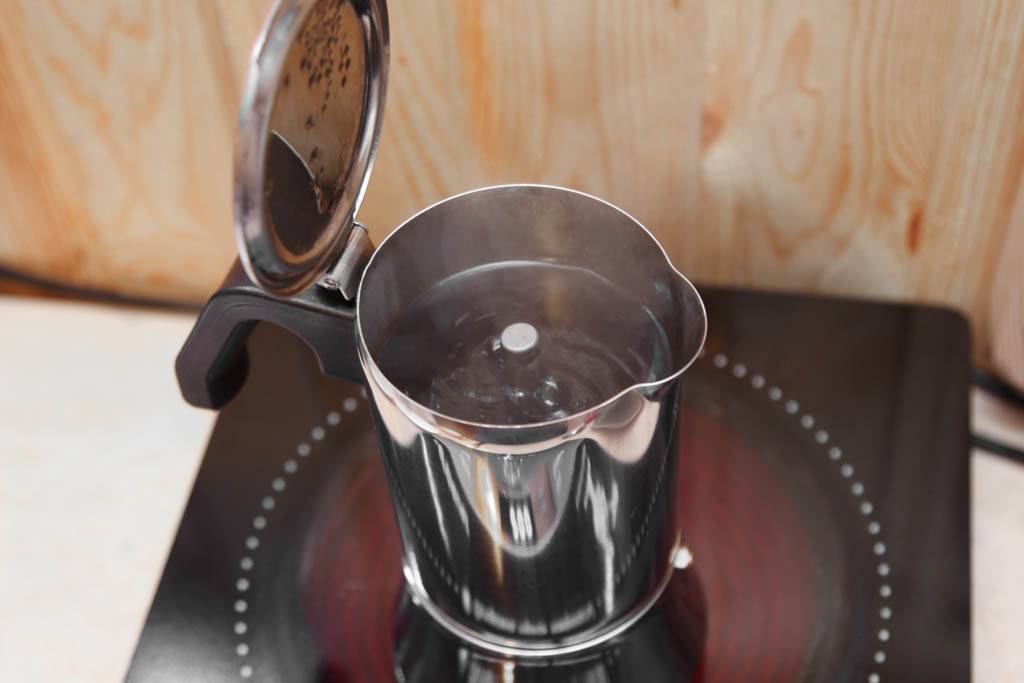 Гейзерная кофеварка Gipfel