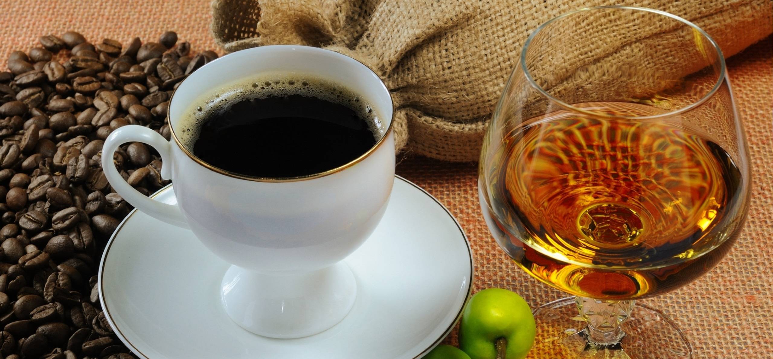 Совместимость кофе и алкоголя: можно ли пить кофе после алкоголя