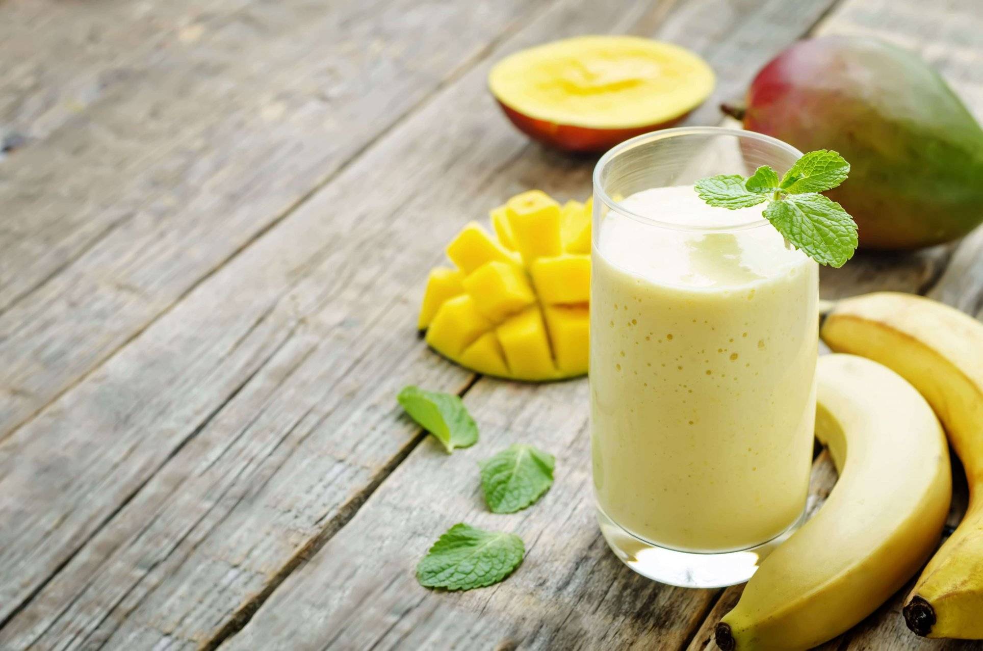 Смузи с манго – полезный десерт или завтрак: рецепты, особенности приготовления