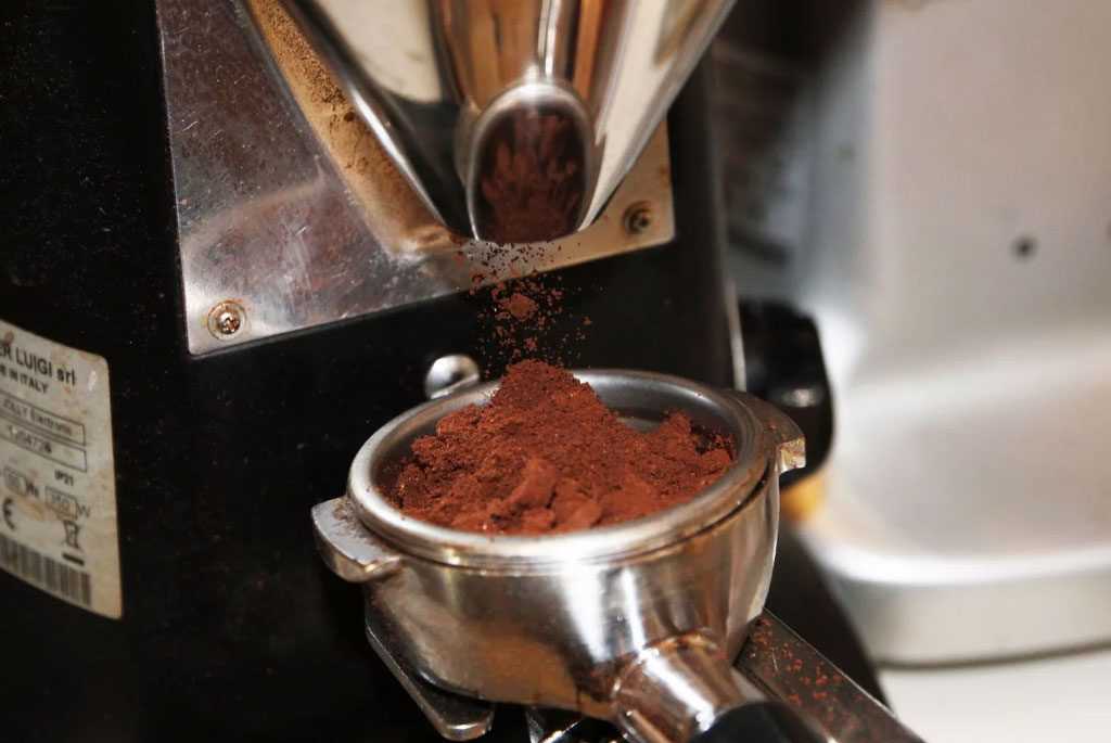 Сколько секунд молоть кофе для рожковой кофеварки