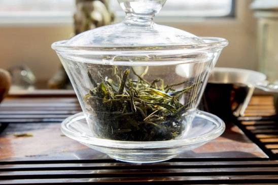 Как заваривать китайский зеленый чай Хуаншань Маофэн