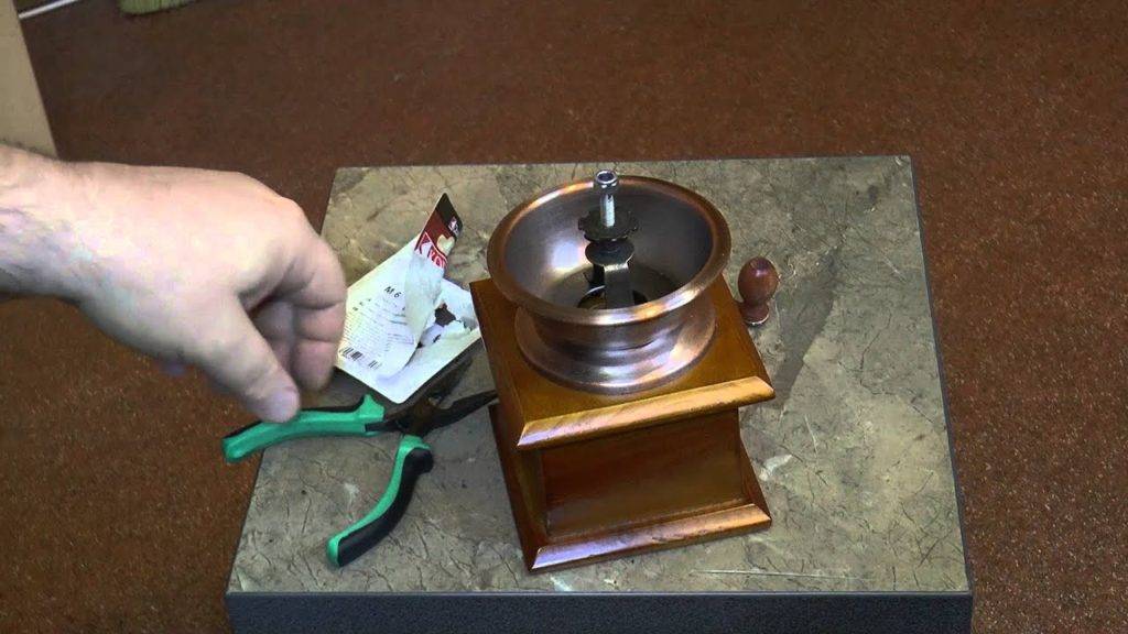 Способы помола кофейных зерен при отсутствии кофемолки