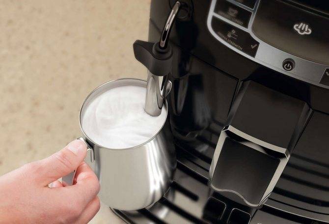 Как выбрать зерновую кофемашину с насадкой капучинатор для дома?