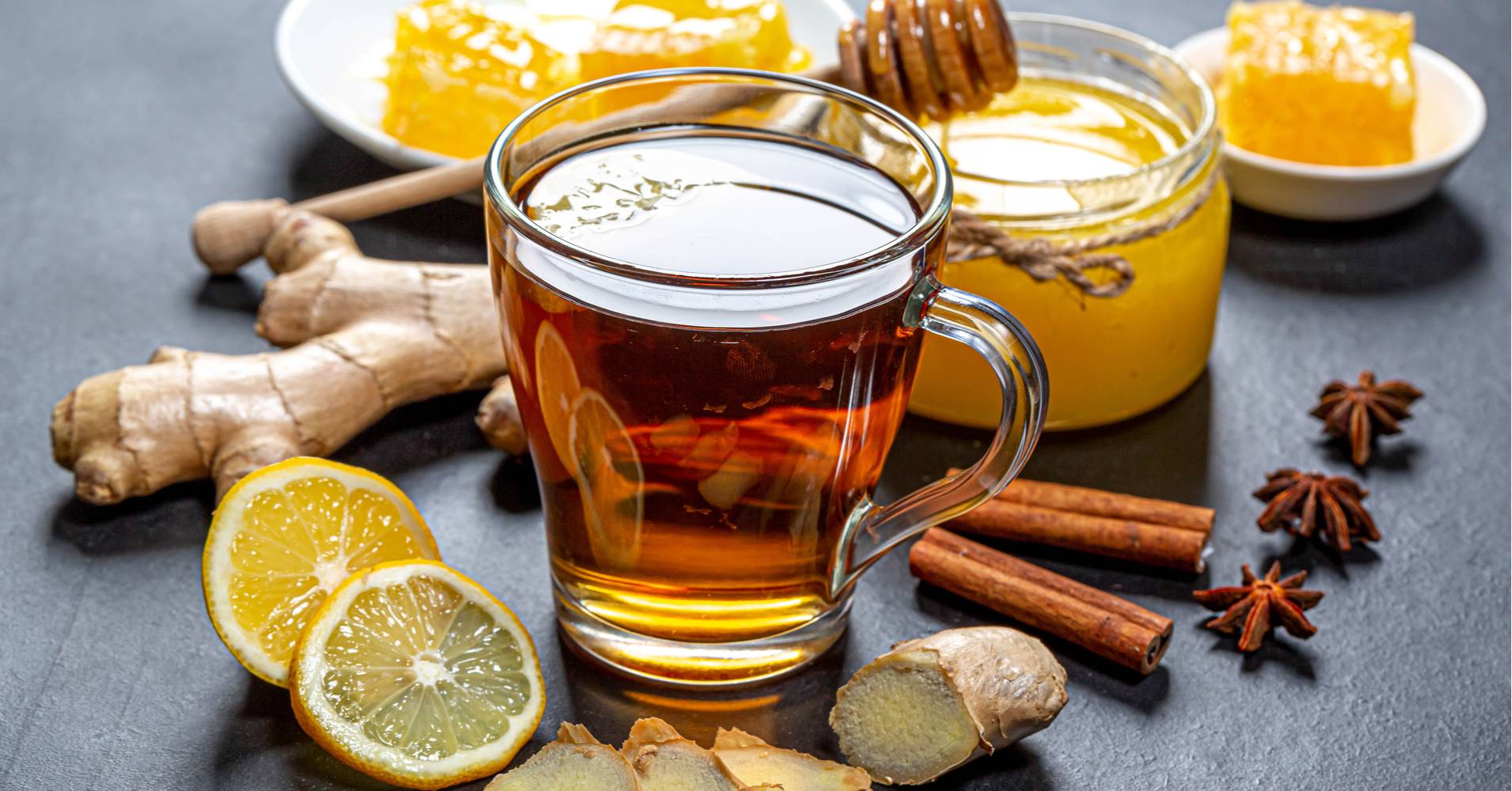 10 полезных свойств зеленого чая с лимоном