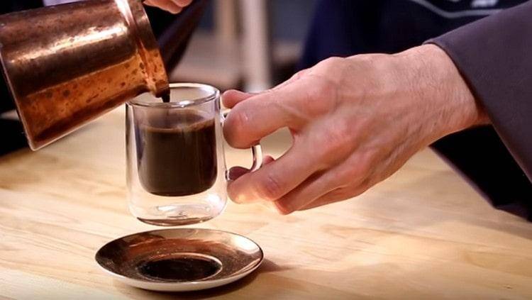 Как варить кофе в турке в домашних условиях, правила приготовления