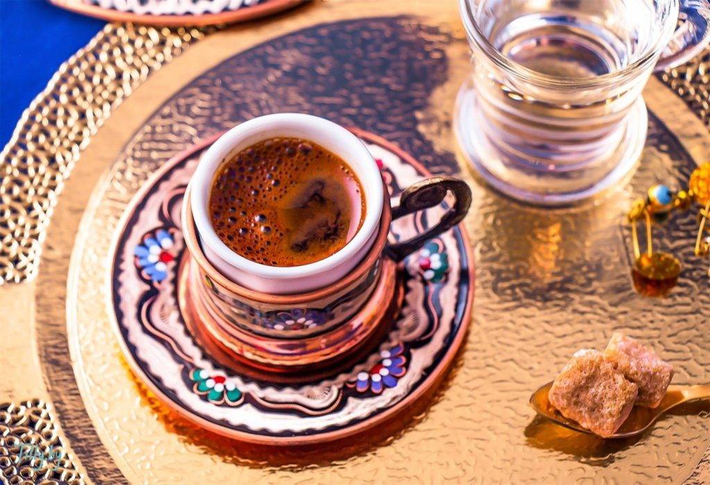 Кофе по-турецки, рецепт турецкого кофе с кардамоном | выпейменя.рф