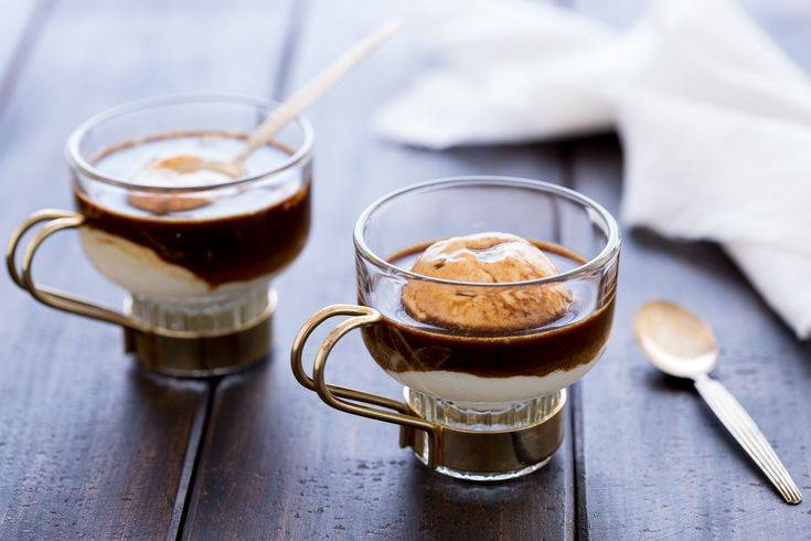 Как приготовить кофе с мороженым или гляссе