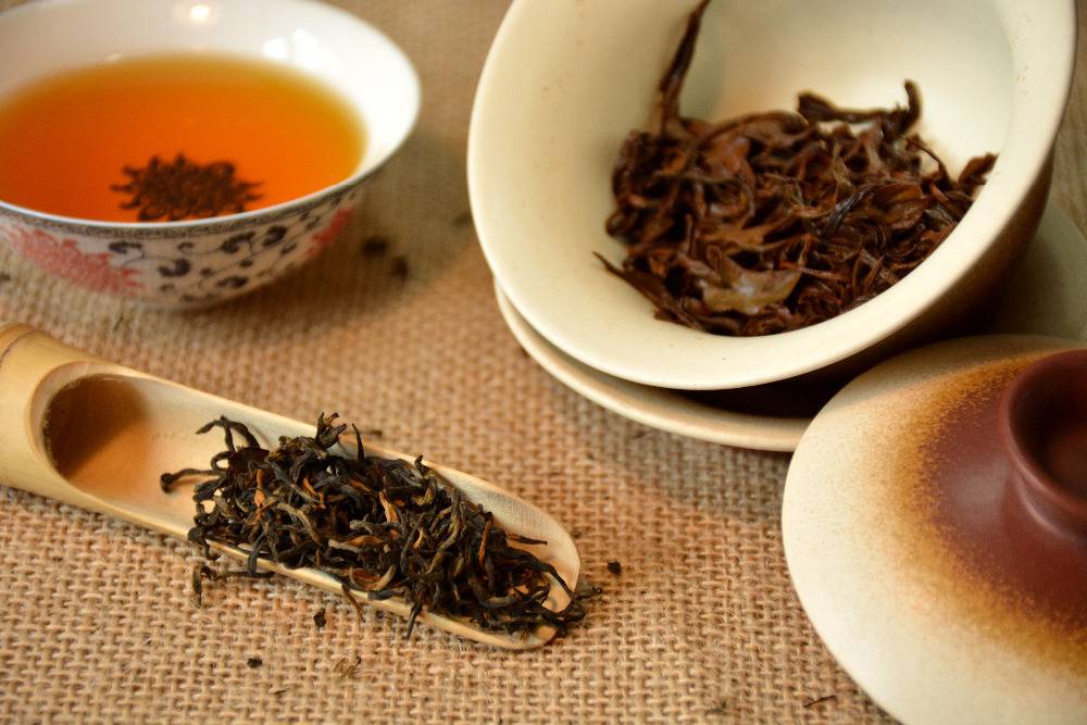 8 способов укрепить здоровье вместе с чаем дянь хун (+как заварить юньнаньский красный чай)