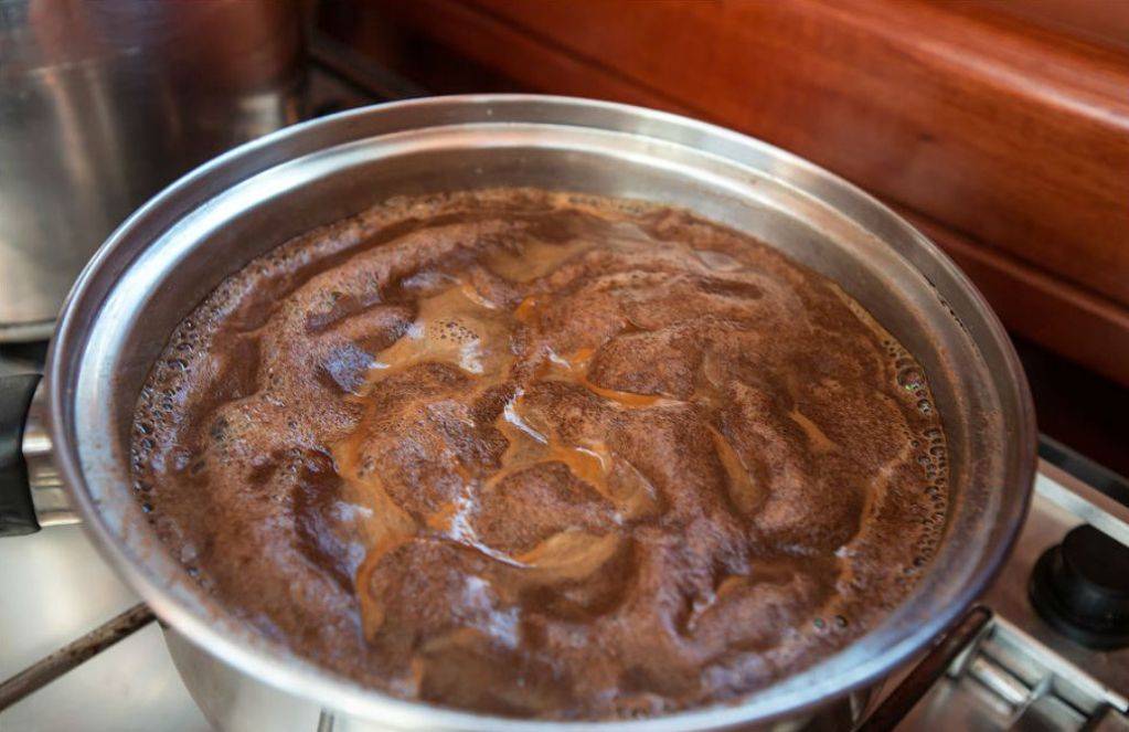 Как готовить кофе без турки и кофемашины