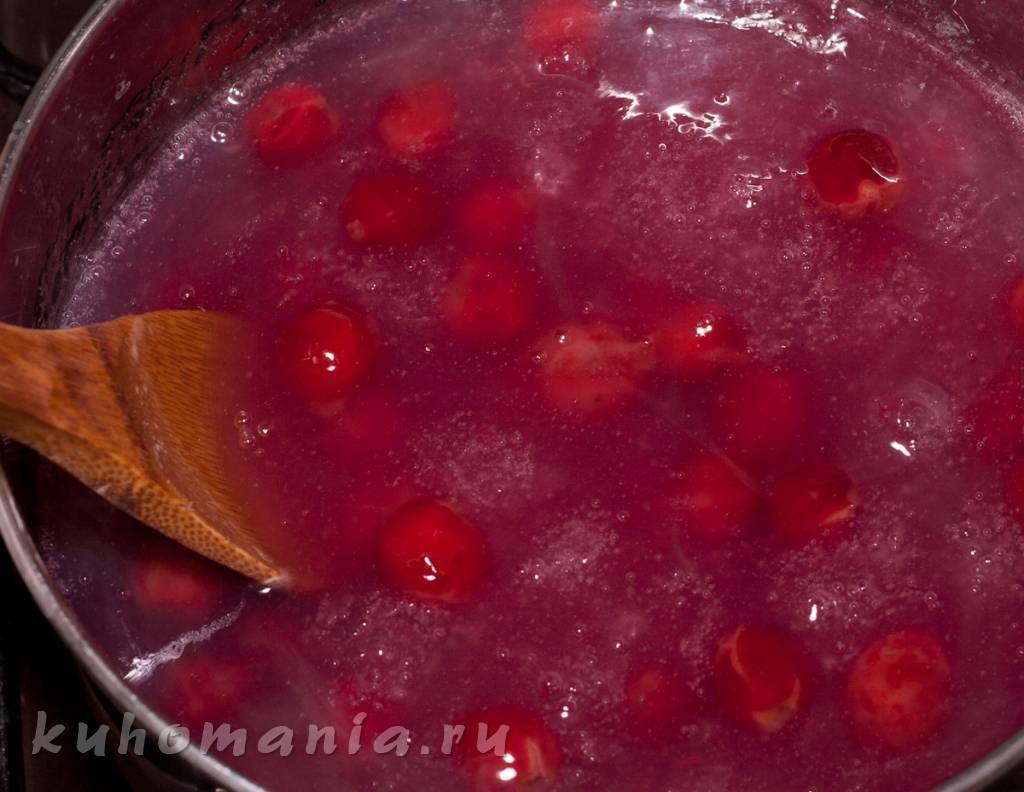 Как варить кисель из крахмала и ягод, простые рецепты приготовления