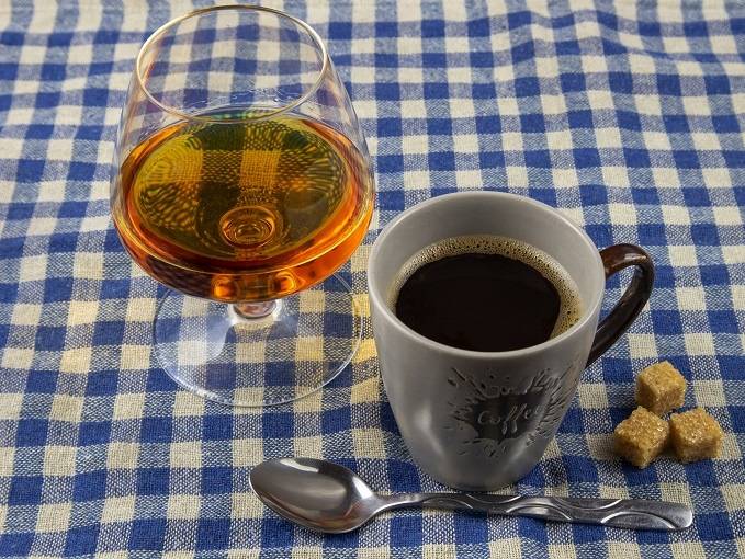 Кофе с ромом: рецепт, как пить, название