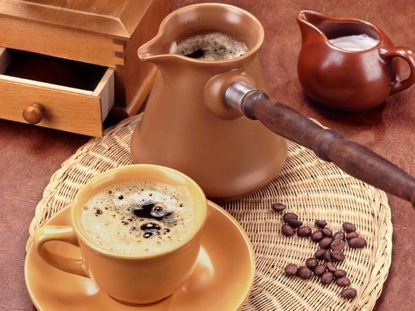 5 интересных рецептов кофе с корицей, а также полезные свойства напитка