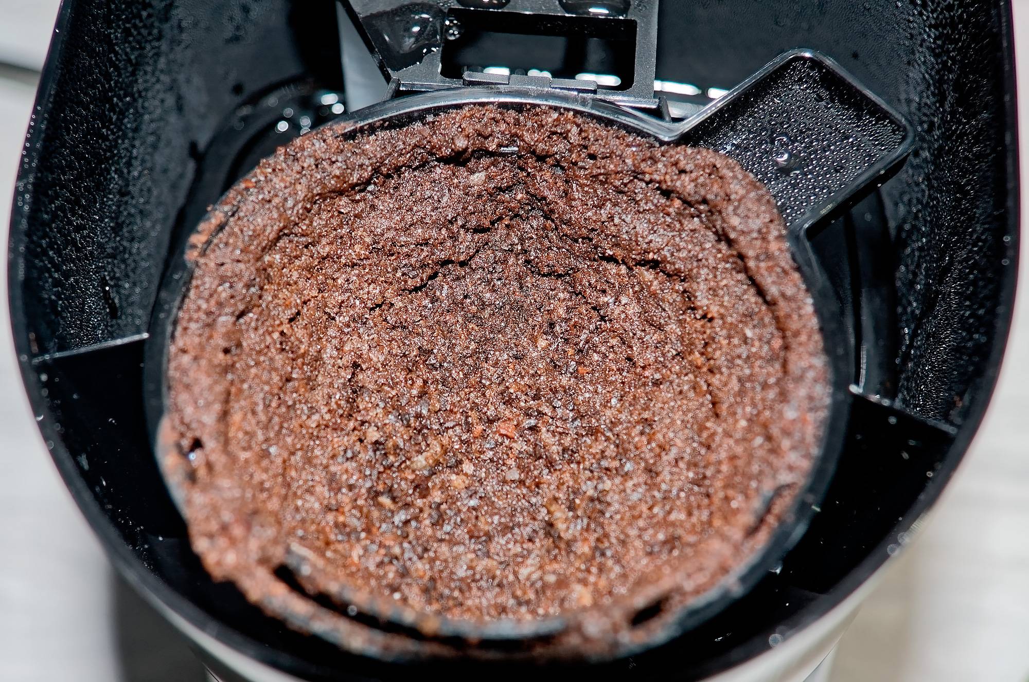 Сколько молотого кофе нужно на одну чашку 200 мл: в капельной кофеварке, в турке, в френч прессе