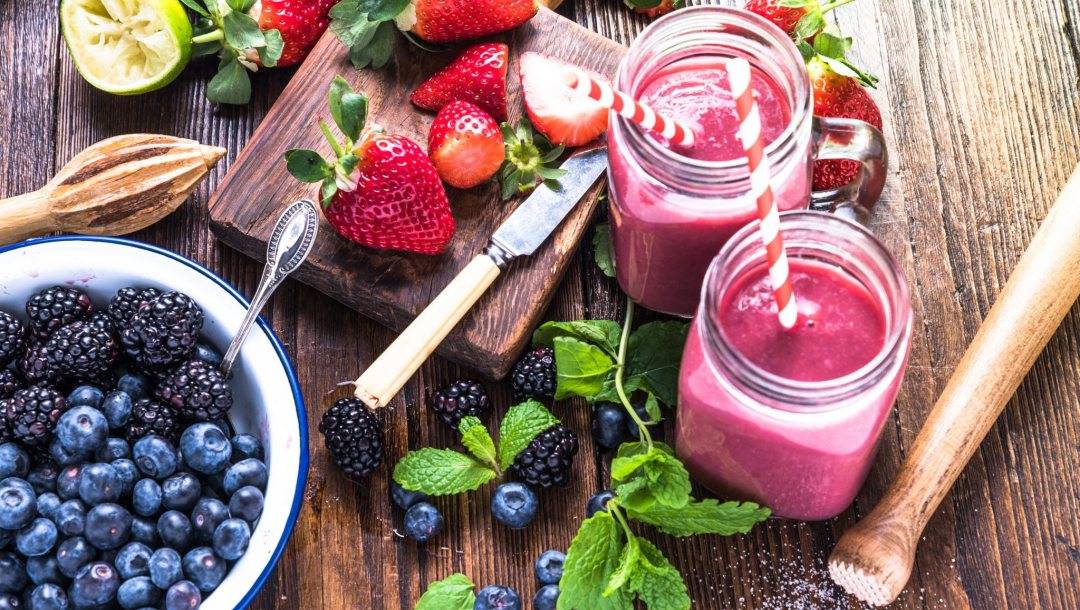 Рецепты витаминного смузи из замороженных ягод
