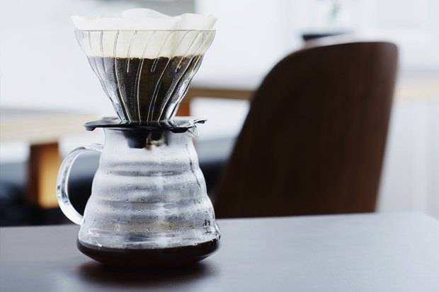 Как заваривать кофе в кофейнике и какие виды бывают
