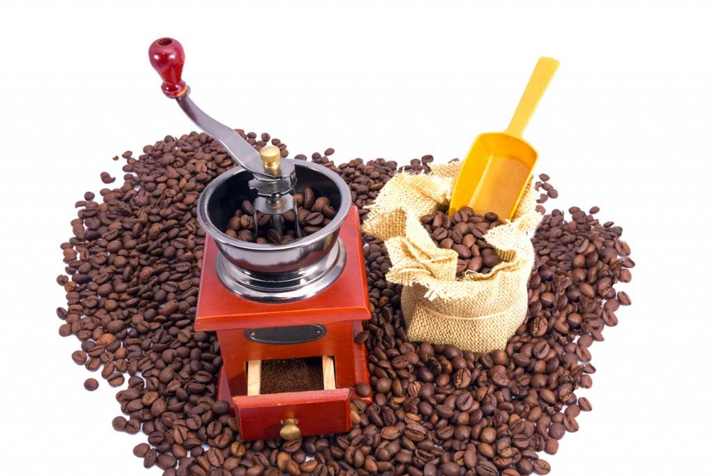 Как выбрать кофемолку для дома: электрическую или ручную?