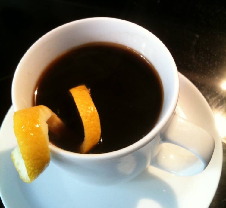 Кофе с лимоном: польза и вред. как кофе с лимоном действует на организм ☕