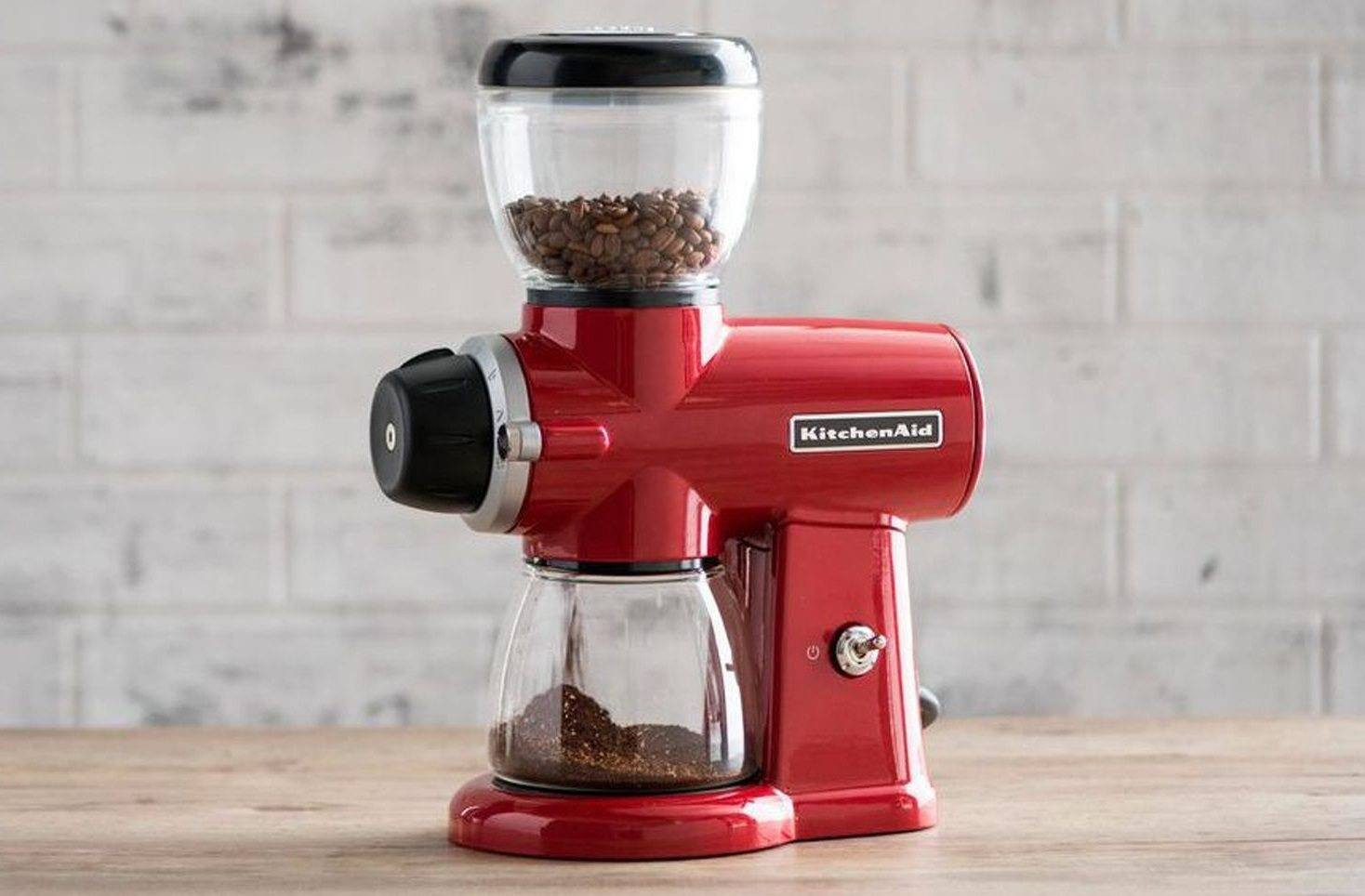 Какую лучше выбрать кофемолку: электрическую или ручную