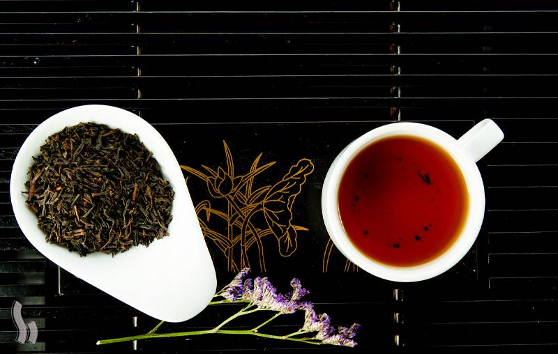 Чай с бергамотом: польза и вред для женщин и мужчин