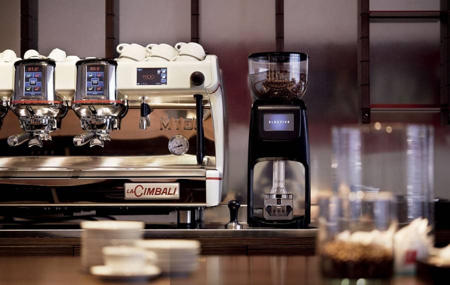 Как выбрать кофемашину для кафе: виды профессиональных аппаратов