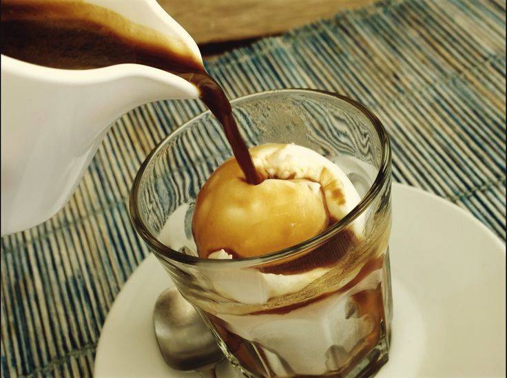 Как приготовить кофе с мороженым либо гляссе