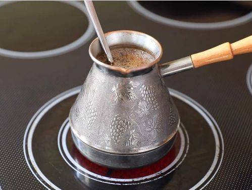 Турка для индукционной плиты: нюансы выбора и приготовления кофе