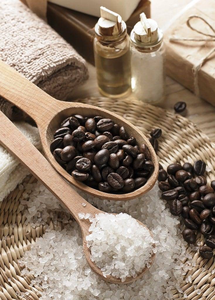 Скраб для лица из кофе: топ - 5 средств, домашние рецепты
