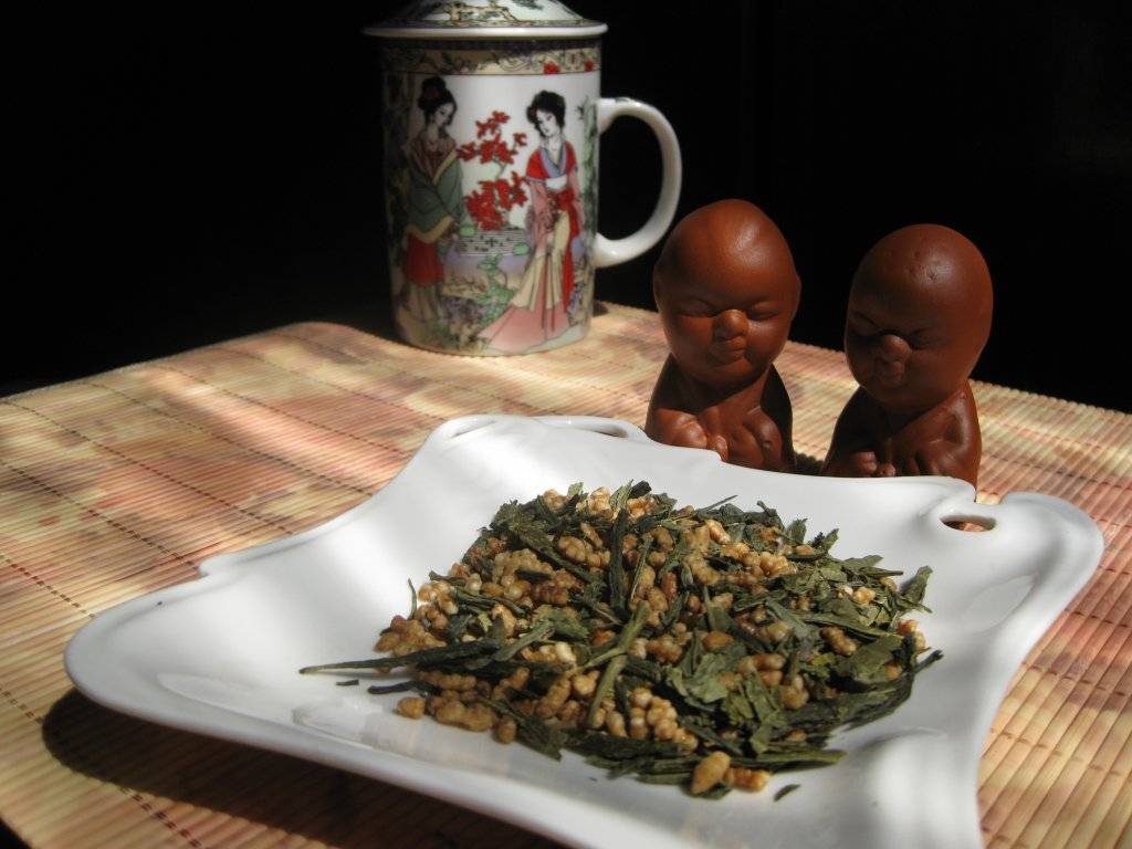 Рисовый зеленый чай генмайча из японии - полезные свойства, как заваривать