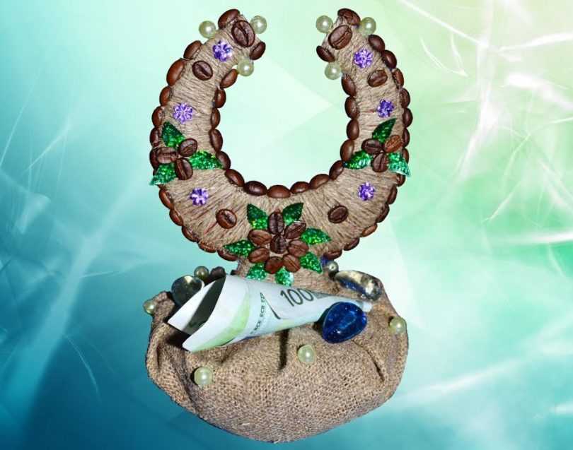 Топиарий из кофейных зерен