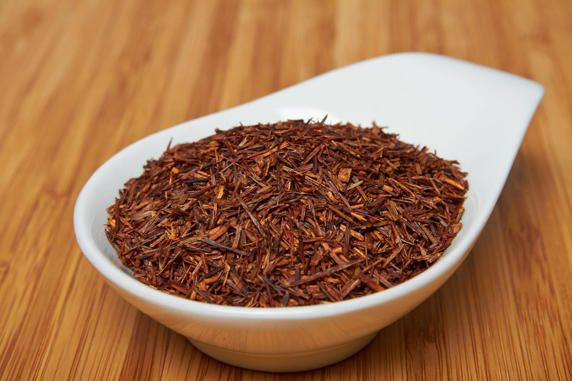 Африканский чай ройбуш (ройбос) : полезные свойства и противопоказания. польза и вред