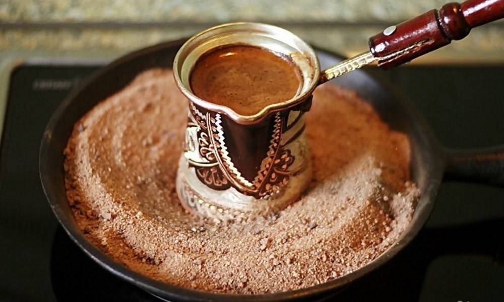 Масала кофе: что это такое, рецепт приготовления в домашних условиях (в турке и френч-прессе), какие пряности подходят, по-индийски