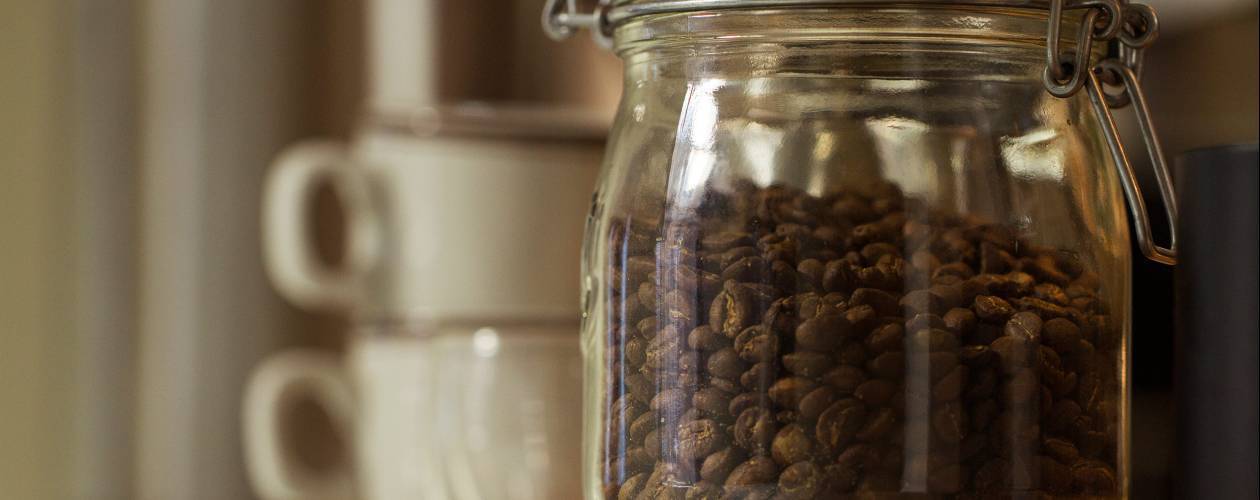 Как хранить кофе в зернах и молотый кофе в домашних условиях