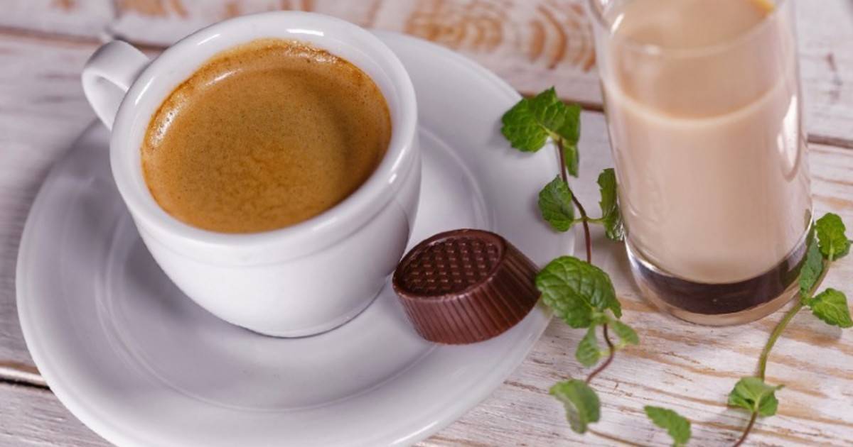 Кофе с ликером: вкусные рецепты с амаретто, бейлиз и пина колада