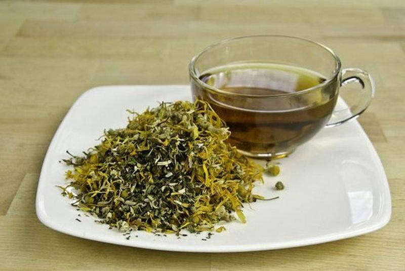 10 причин начать пить айвовый чай (и рецепты его приготовления)