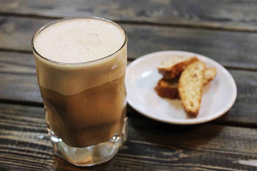Холодный кофе со льдом: 10 рецептов холодного кофе на любой вкус