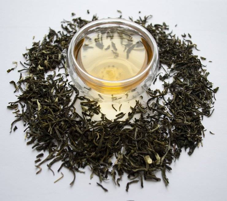 Зеленый чай с жасмином: польза и вред, свойства, обзор сортов