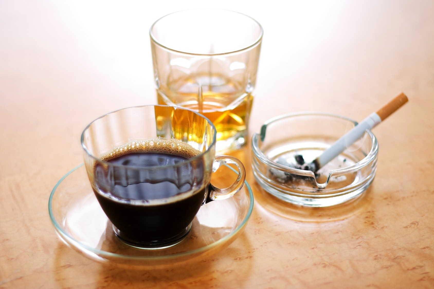 Кофе с алкоголем – история, польза и вред, варианты приготовления