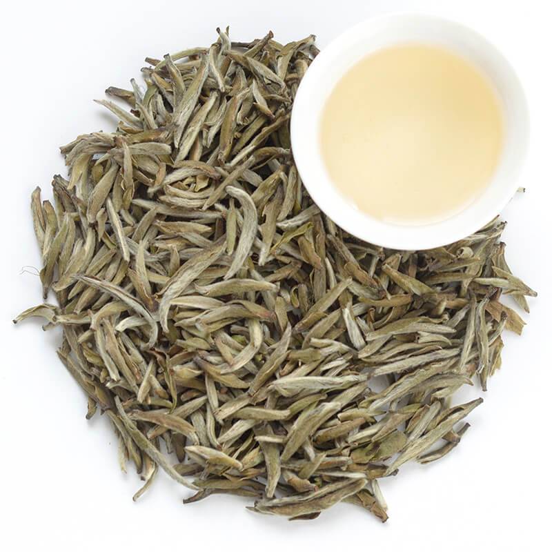 Белый чай серебряные иглы (байхао иньчжэнь): обзор, польза и вред, отзывы