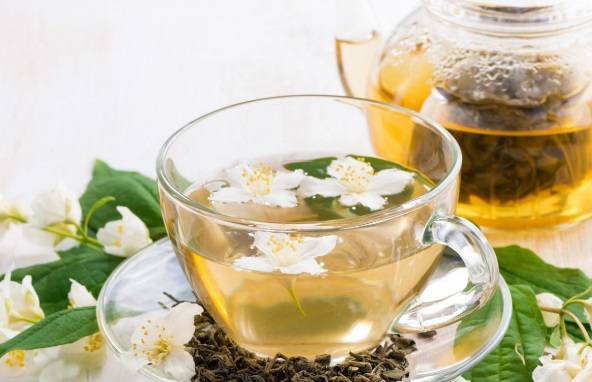 Зеленый чай с хризантемой: полезные свойства, приготовление