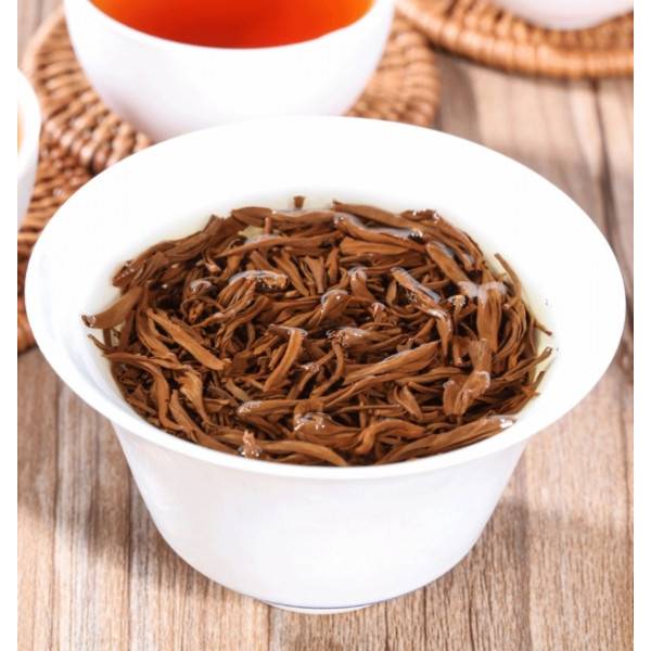 Цзинь цзюнь мэй (jin jun mei): полезные свойства китайского чая "золотые брови". как правильно заваривать и пить этот красный сорт?