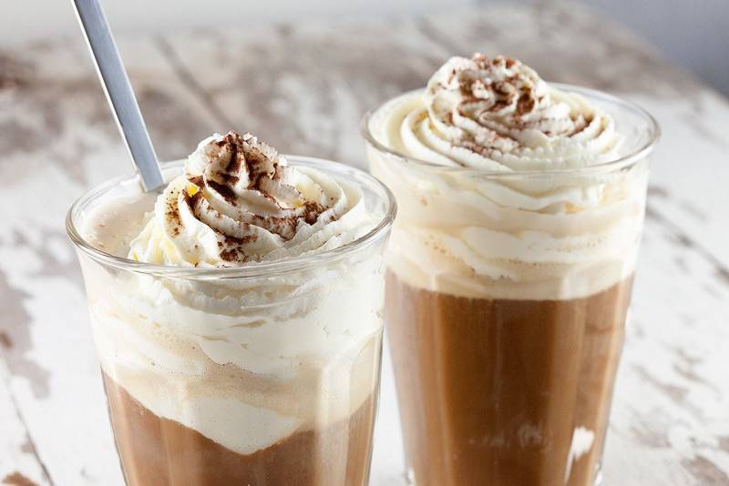 Кофе и мороженое – великолепное сочетание вкусов